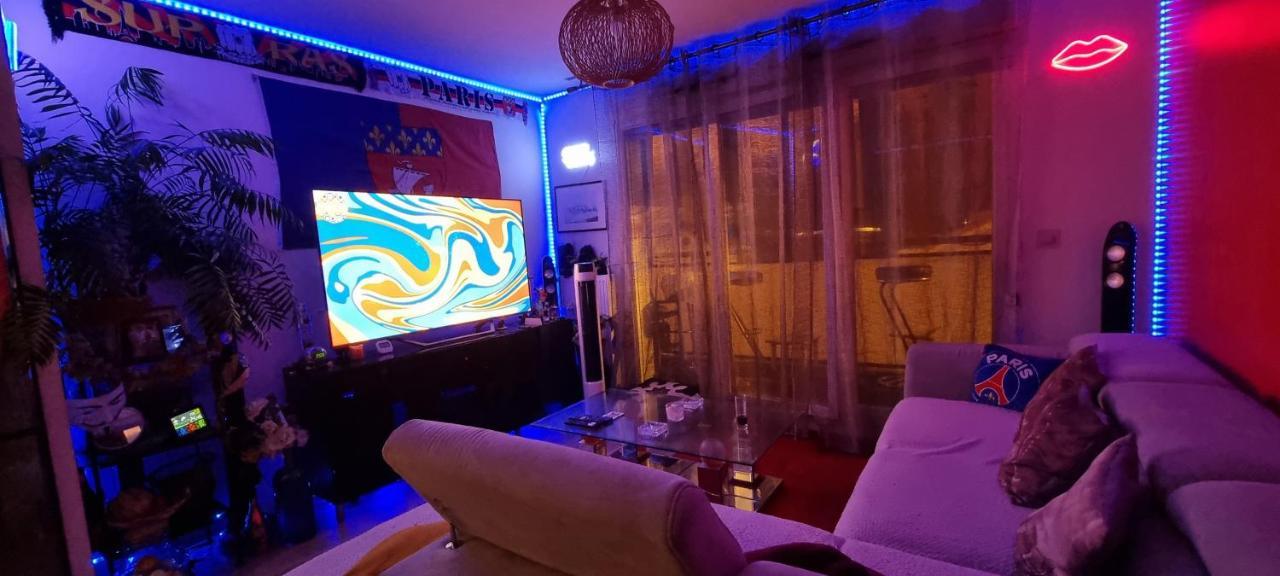 Love Room Sexy Love Cosy Lib Proche Centre Gare A Pied Aulnay-sous-Bois Exterior foto