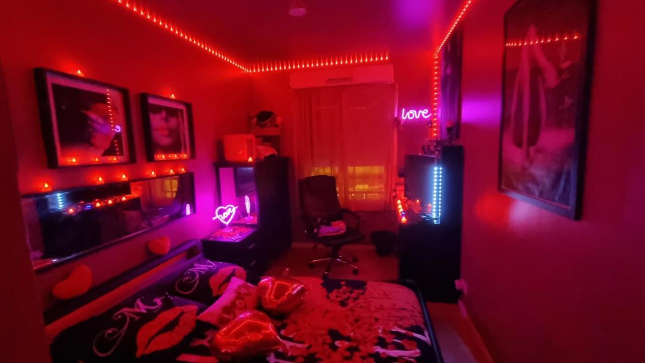 Love Room Sexy Love Cosy Lib Proche Centre Gare A Pied Aulnay-sous-Bois Exterior foto